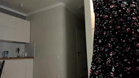 Emma online show from 10/27/25, 03:05