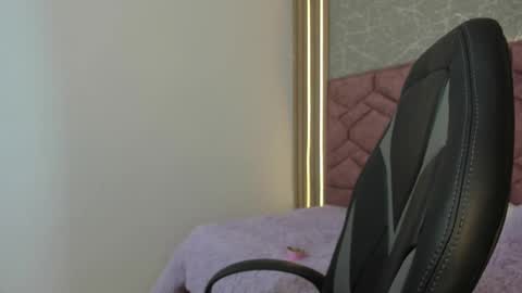 Emma  online show from 02/11/25, 11:21