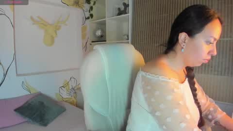 Emma  online show from 09/12/25, 12:49