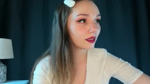 emma_groot online show from 10/01/25, 10:54