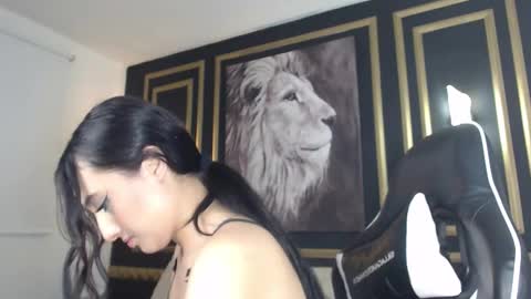 E M M A online show from 02/11/26, 02:49