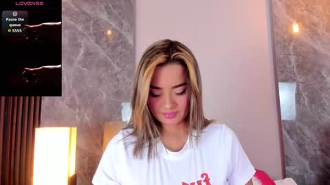 Emma online show from 12/03/25, 04:20