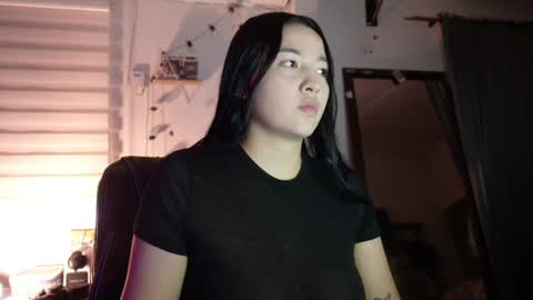 emma_johnson_ online show from 12/24/24, 12:22