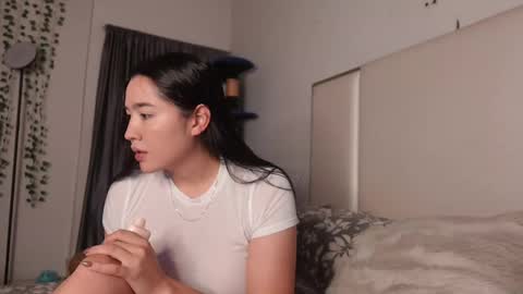 emma_johnson_ online show from 01/24/25, 01:45