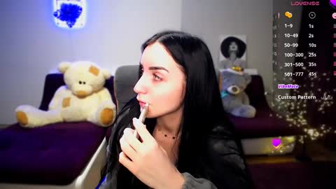 Emma online show from 12/17/24, 12:22