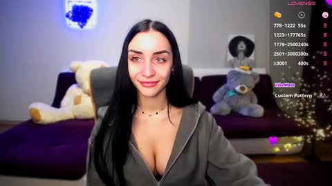 Emma online show from 12/19/24, 10:34