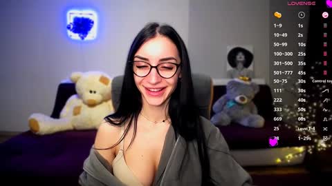 Emma online show from 12/20/24, 01:33
