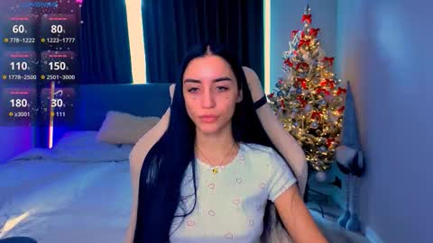 Snapshot of emma_jordan chatting on 01/15/26, 09:03 Emma online show from 01/15/26, 09:03