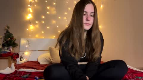 emma_just online show from 12/17/24, 07:50
