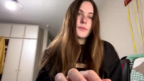 emma_just online show from 12/23/24, 08:11