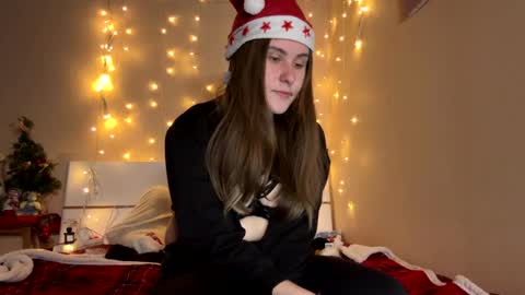 emma_just online show from 12/30/24, 07:59