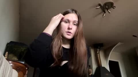 emma_just online show from 02/09/25, 08:22