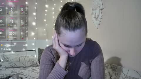 emma_just online show from 09/23/25, 07:06