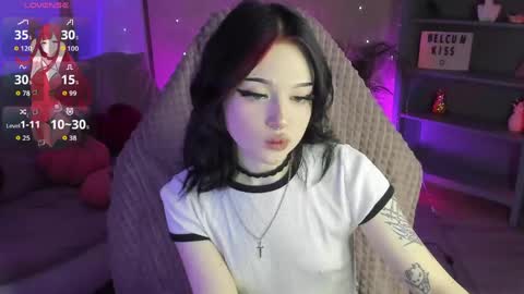 emma_kirks online show from 05/21/26, 12:56