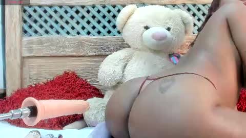 Snapshot of emma_loaiza chatting on 06/11/26, 02:53 Emma Loaiza online show from 06/11/26, 02:53