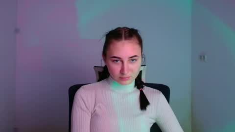 Emma online show from 12/04/24, 03:32