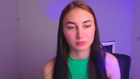 Emma online show from 12/25/24, 09:24