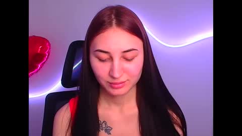 Emma online show from 02/25/25, 06:20