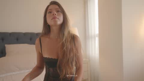 emma_lu1 online show from 09/21/25, 07:48