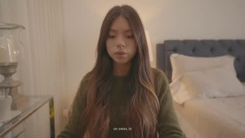 emma_lu1 online show from 10/16/25, 03:13