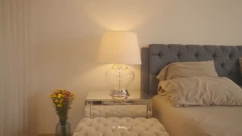 emma_lu1 online show from 08/04/26, 05:59