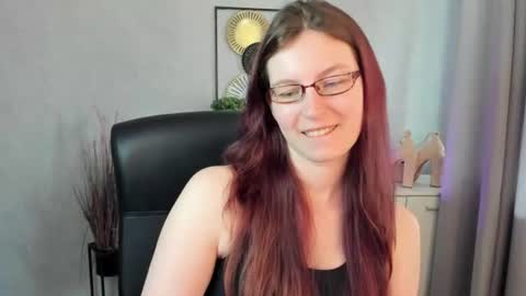 emma online show from 07/07/26, 07:23