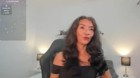 Emma  online show from 03/25/26, 11:38