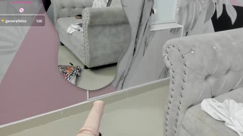 Emma online show from 01/08/25, 10:37
