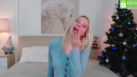Emma online show from 12/22/24, 10:28