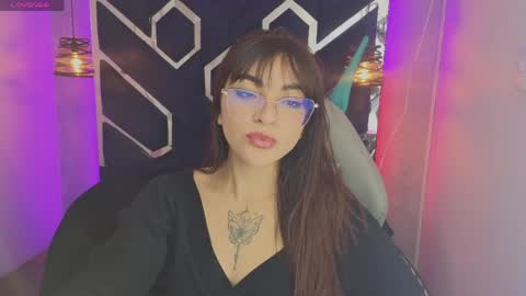 Snapshot of emma_ramone chatting on 05/27/26, 12:57 emma_ramone online show from 05/27/26, 12:57