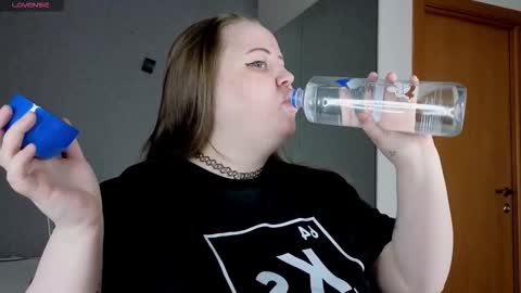 Snapshot of emma_razoom chatting on 09/30/25, 07:35 Emma Razumovskaya online show from 09/30/25, 07:35