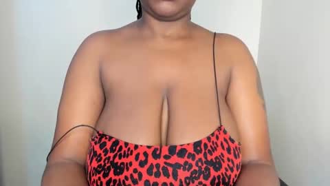 Snapshot of emma_remi chatting on 12/04/24, 03:37 emma_remi online show from 12/04/24, 03:37