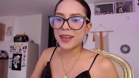 Emma online show from 01/20/25, 10:04