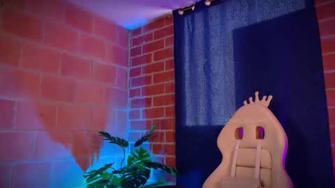 Snapshot of emma_rouse69 chatting on 10/17/25, 02:41 Emma Rouse Independent Model online show from 10/17/25, 02:41