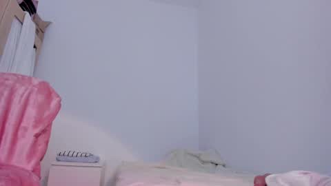 Emma   online show from 12/19/24, 12:01