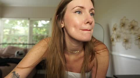 Emma Ruby online show from 11/20/25, 05:34