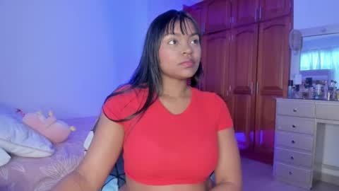 Snapshot of emma_rules99 chatting on 09/14/25, 07:35 Emma online show from 09/14/25, 07:35