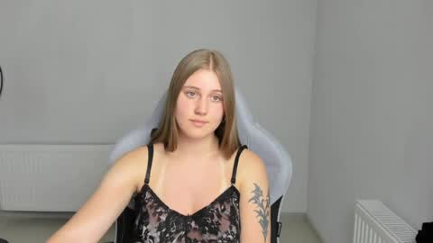 Emma online show from 07/06/26, 03:36