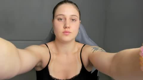 Emma online show from 07/11/26, 11:57