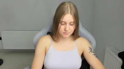 Emma online show from 07/13/26, 05:21