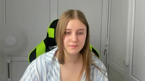 Emma online show from 07/30/26, 06:23