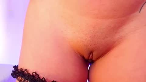 Emma web online show from 10/16/25, 05:36