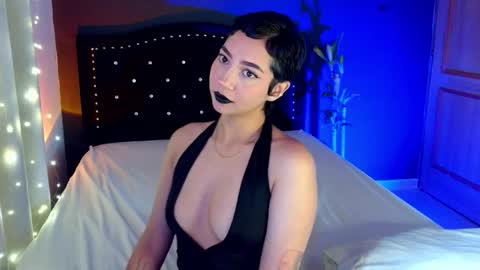 Emma web online show from 05/20/26, 02:56