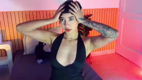 Emma web online show from 07/14/26, 12:44