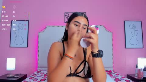 emma_whitee_ online show from 09/20/25, 12:50