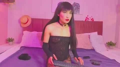 Snapshot of emma_wilder_ chatting on 03/24/26, 10:15 Emma online show from 03/24/26, 10:15