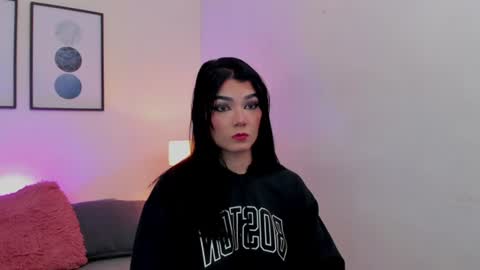 Emma  online show from 06/12/26, 10:08