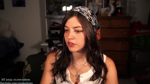 Snapshot of emmachoice chatting on 10/20/25, 09:48 emmachoice online show from 10/20/25, 09:48