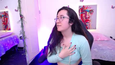 Emma Claire online show from 09/11/25, 07:47