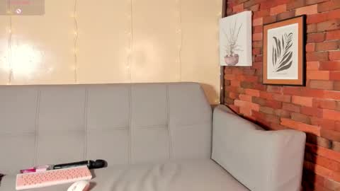 Emma online show from 12/16/24, 04:23